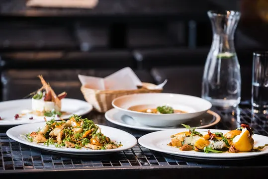 The Journey of Railway Food in India Travelled from Steel Tiffins to Smartphone Orders